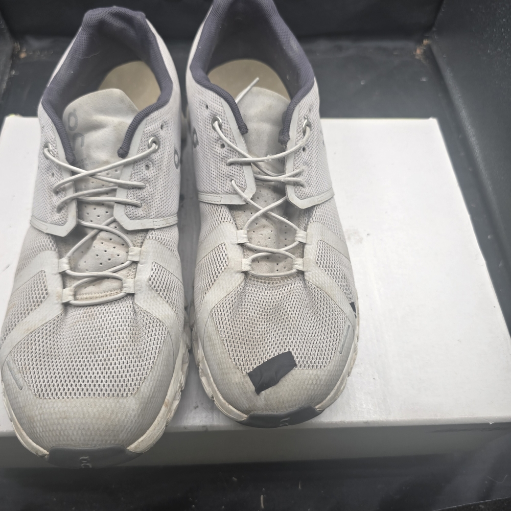 Men's Athletic‎ Shoes in Light Gray